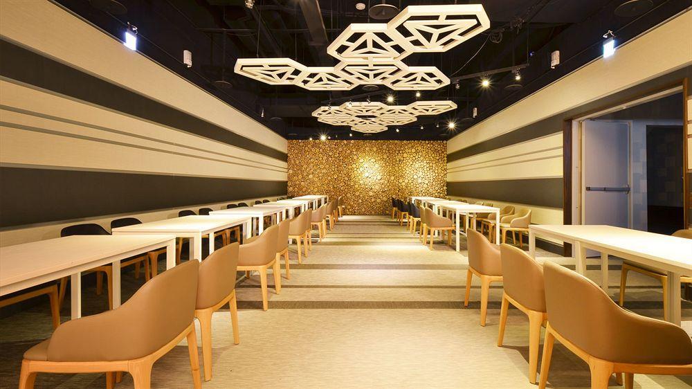 Airline Inn Green Park Way Taichung Bagian luar foto