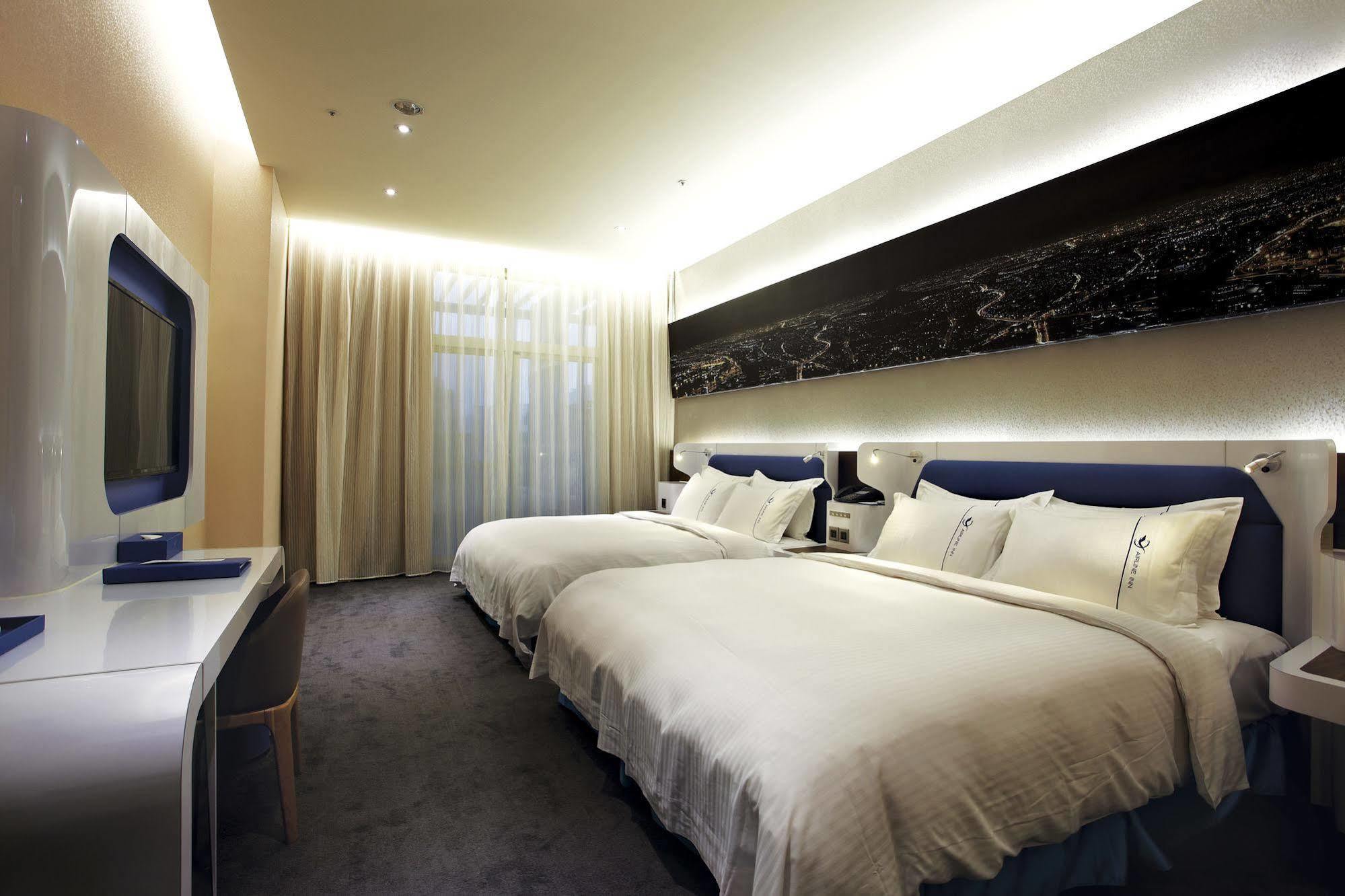 Airline Inn Green Park Way Taichung Bagian luar foto