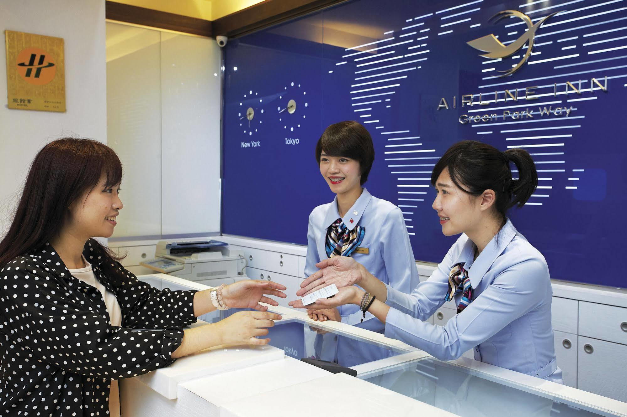 Airline Inn Green Park Way Taichung Bagian luar foto