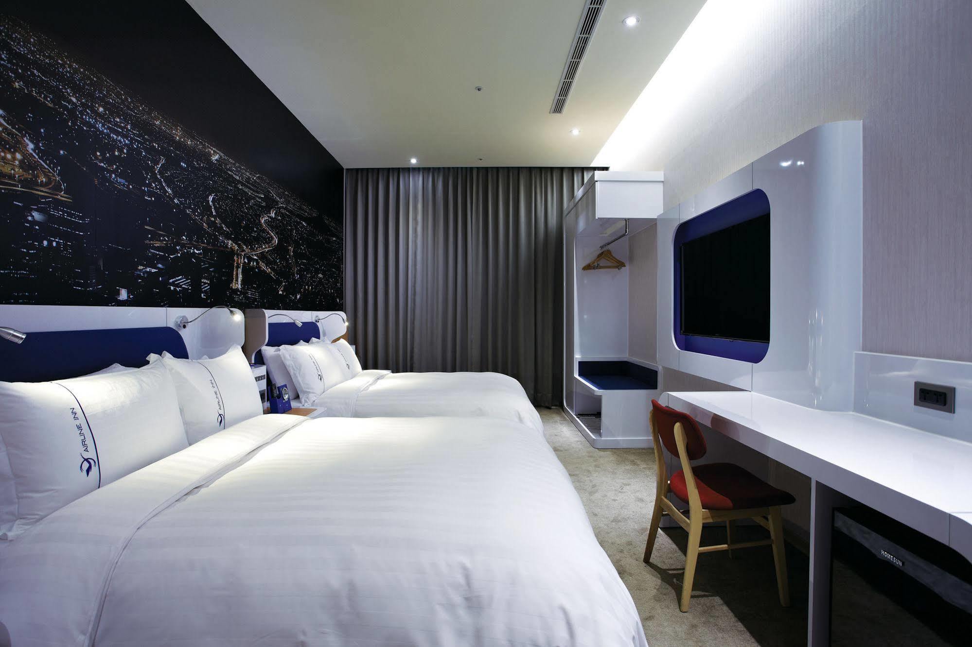 Airline Inn Green Park Way Taichung Bagian luar foto